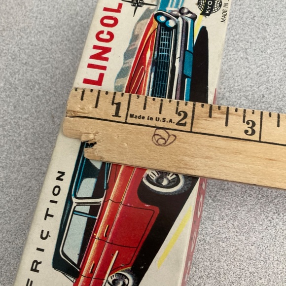 3 Vintage tin friction toy cars in their boxes - Picture 11 of 11